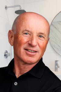 Jouke de Groot geeft technisch advies over leidingwerk en reparaties